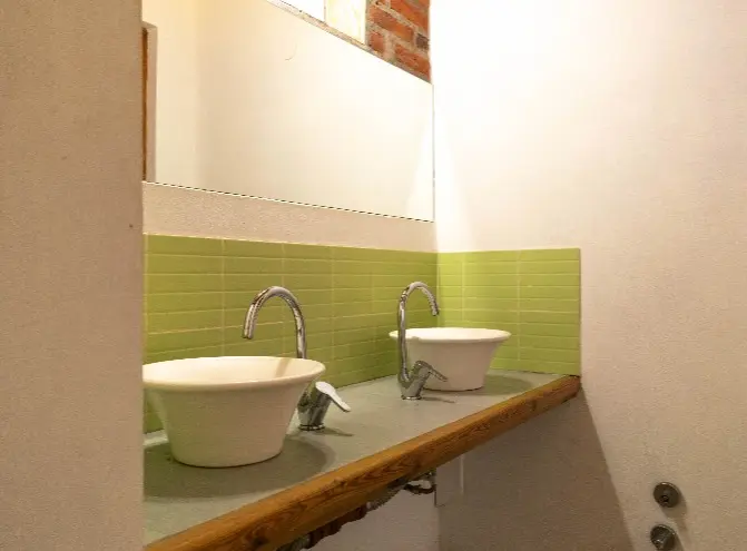 Baño privado con dos bachas